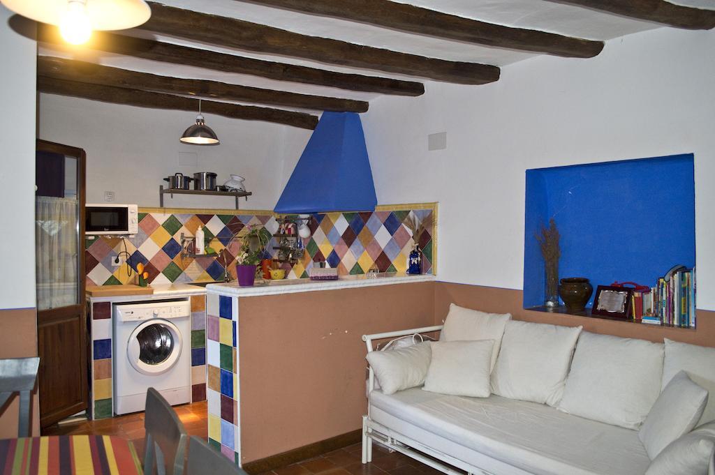 Casa Rural Los Lilos Gotor Room photo